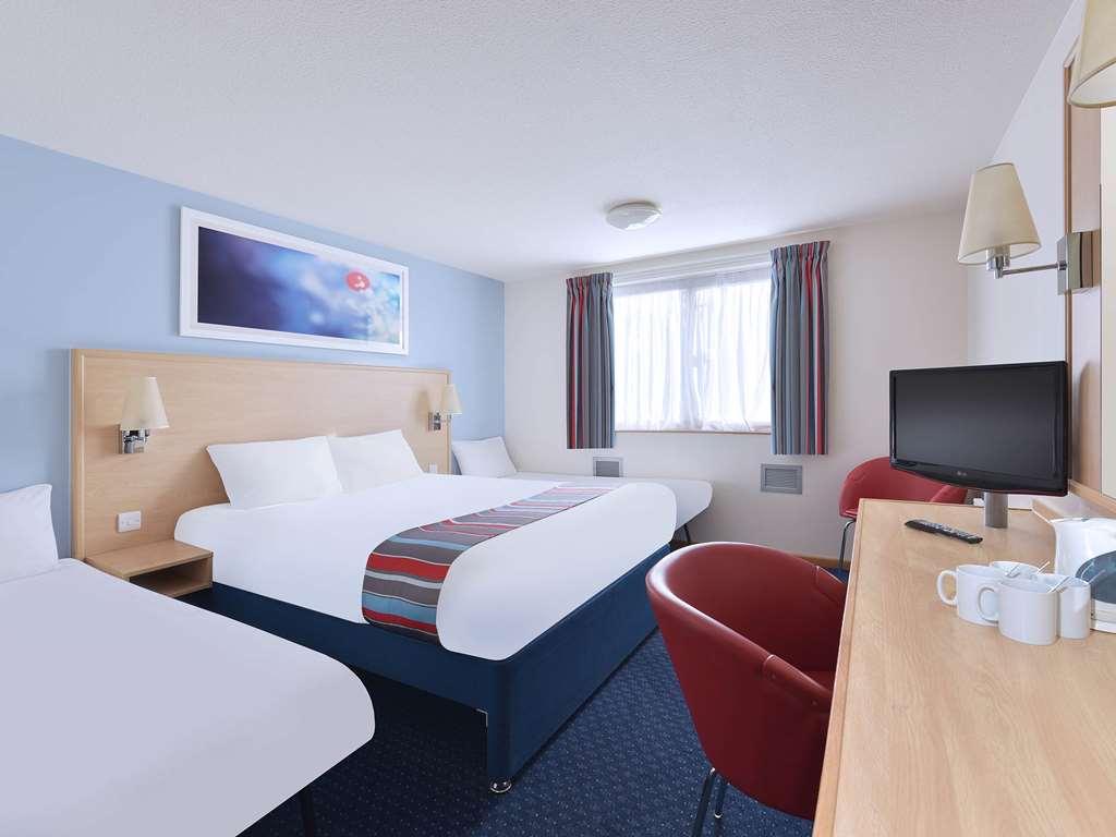 Travelodge Ipswich Beacon Hill Coddenham Szoba fotó
